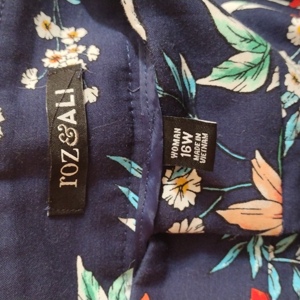 Roz & Ali floral print pants. Size 16W - Picture 2 of 12